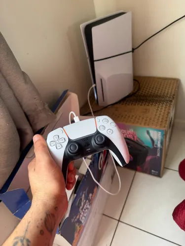 PlayStation 5 slim midia fisica 1T