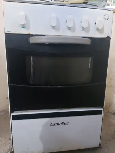 Fogão 110 volts.