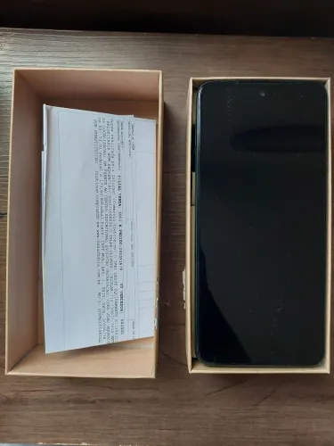 VENDE-SE MOTO G35 5G VERDE