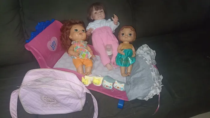 Lote Bonecas Baby Alive + Boneca Bebê + Berço + Acessórios