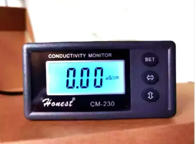 Monitor Medidor De Condutividade Cm 230 e Sonda controle da qualidade da água na linha de