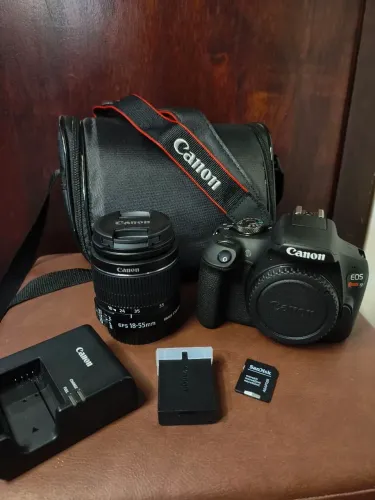 Canon Rebel T7 ZERO CLIQUES + Lente do KIT + Cartão 128GB + Case (Estado de Nova)