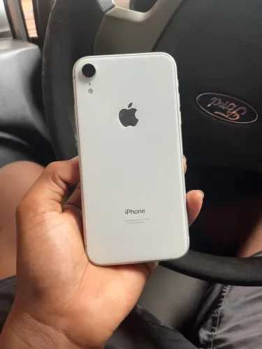 iPhone XR branco