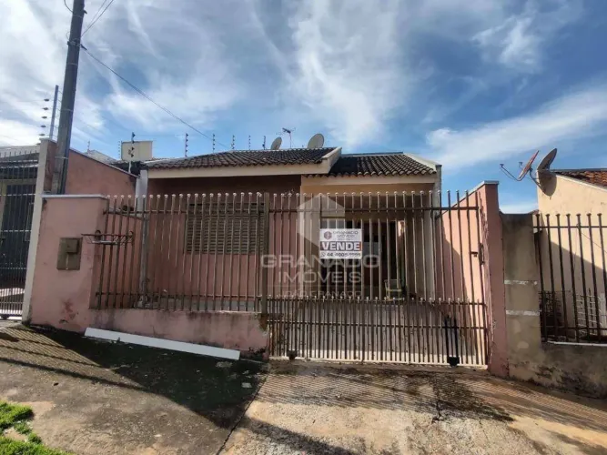 Casa com 3 dormitórios para alugar, 99 m² por R$ 2.000,00/mês - Jardim Paulista - Maringá/