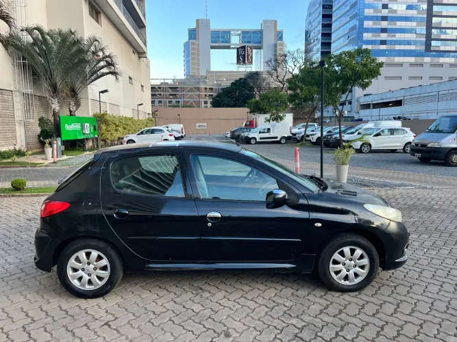 Peugeot 207 XR Sport 1.4 Flex 8V 5P 2011
