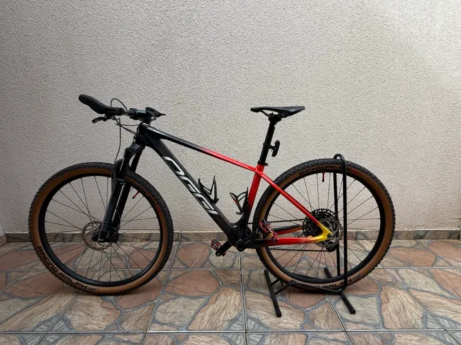Bicicleta em carbono oggi agile sport (M)