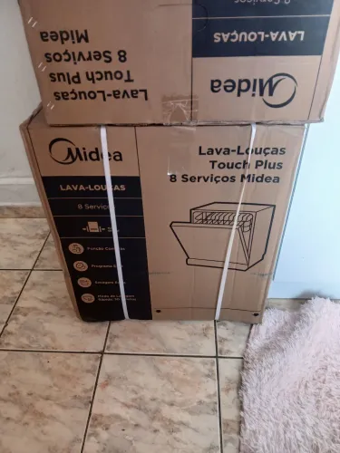 Lava louça 8 serviços Midea preta