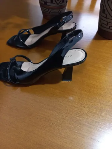 Sandalia Verniz preta