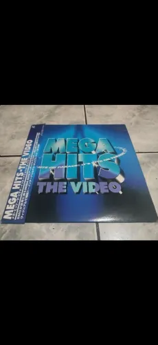 LASERDISC MEGA HITS THE VIDEO . TOP CLIPS
