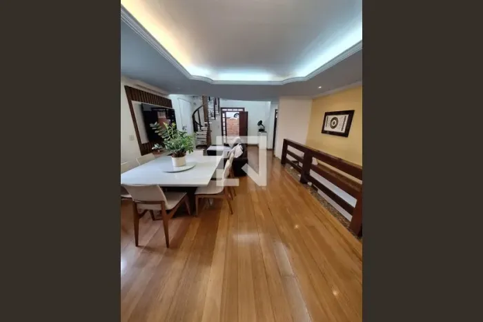 Casa à Venda - Ouro Preto, 5 Quartos, 250 m2
