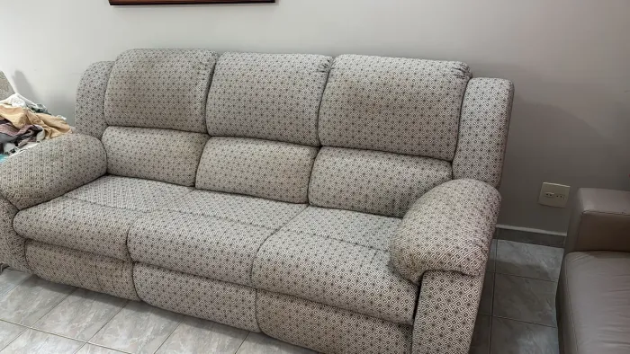 Sofá de 3 lugares reclináveis