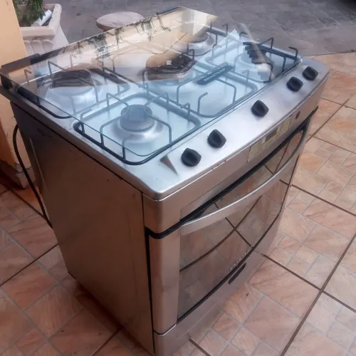 Fogão Brastemp com defeito 