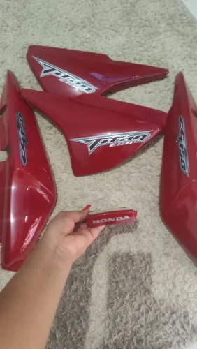 Carenagem da titan 150