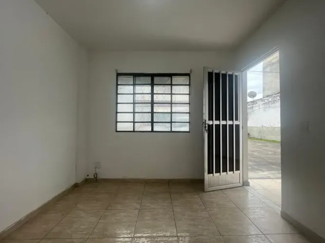 Apartamento Térreo, 2 quartos e garagem em condominio fechado em Realengo