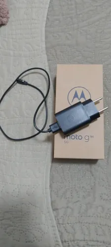 Celular Moto g 84 256 gb 5g em excelente estado