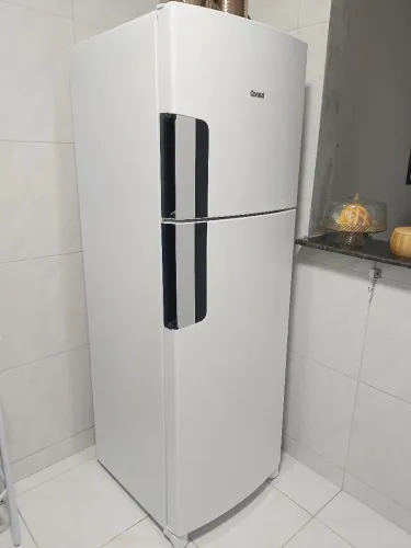 Geladeira Consul inverter nova 357L