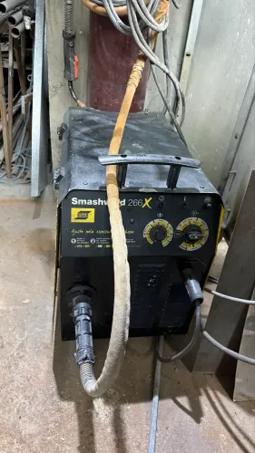 Máquina de solda Mig Esab