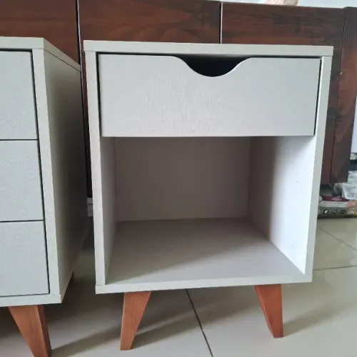 Mesa de cabeceira