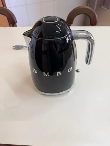 S M E G Chaleira Eletrica Preta KLF03