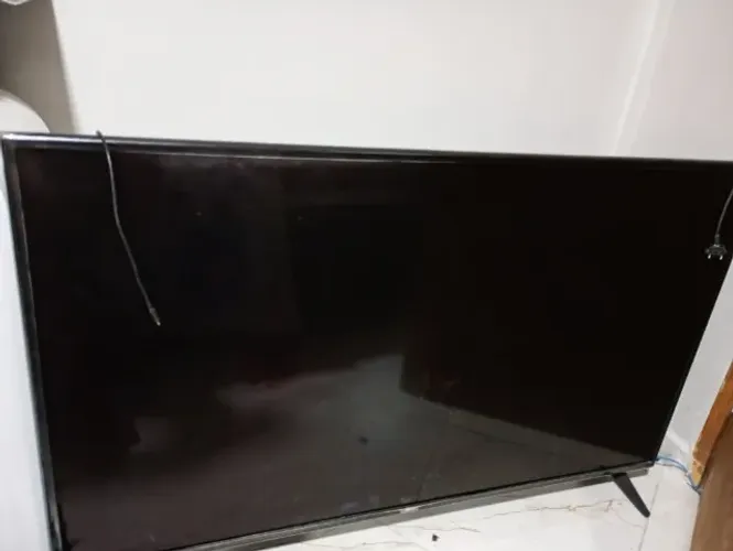 Tv LG 55" com defeito