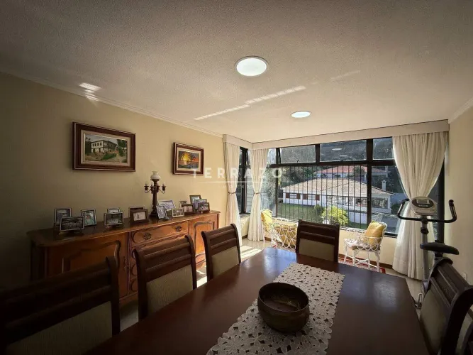 Apartamento à venda, 3 quartos, 1 suíte, 1 vaga, Alto - Teresópolis/RJ