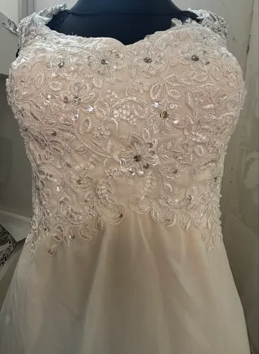 Vestido de Noiva Abao Wedding (EUA) - Tamanho G (Ajustável para M) - Cor Off-White/Palha