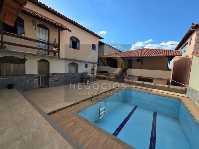 Casa para Venda em Belo Horizonte, Coqueiros, 7 dormitórios, 2 banheiros, 2 vagas