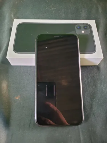 iPhone 11 64 gb todo original, nunca aberto