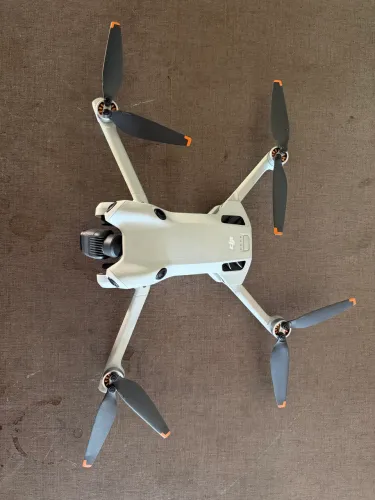 Drone DJI mini 4 Pro Fly More Seminovo