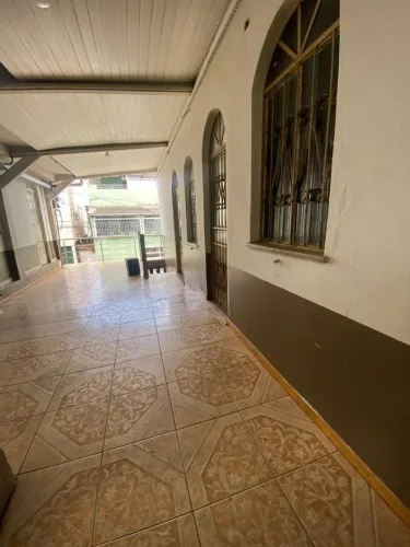 Aluga- se kitnet no Bairro São Jorge - R$ 750