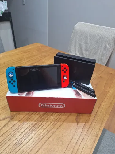 Nintendo Switch V2 Desbloqueado Novo Completo + SD 128GB + Jogos
