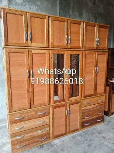 Guarda roupa de casal 6 portas novo entrega grátis.