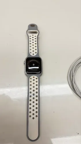 Apple Watch Series 5 44mm Nike Edition
