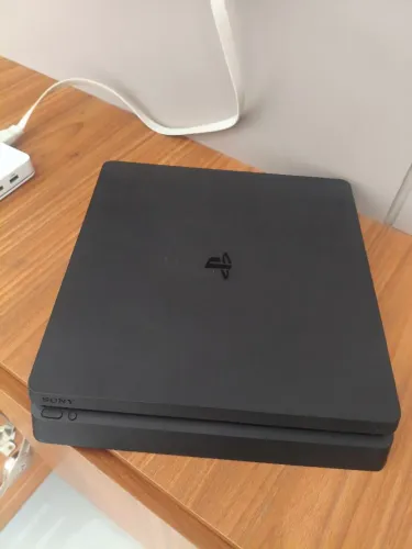 Ps 4 slim 1TB