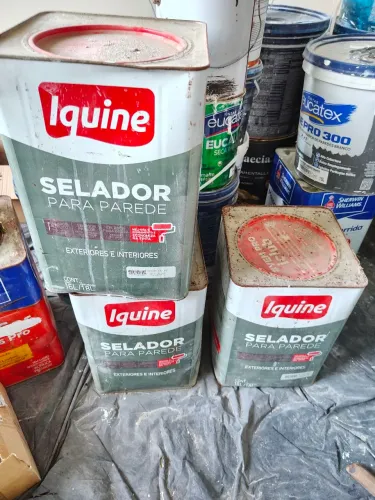 Três galões selador IQUINI 18l lacrado.