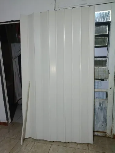 Vendo porta sanfonada
