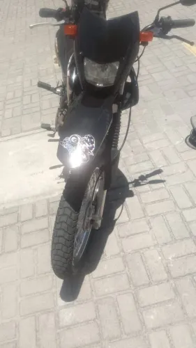 Bros 150 preta