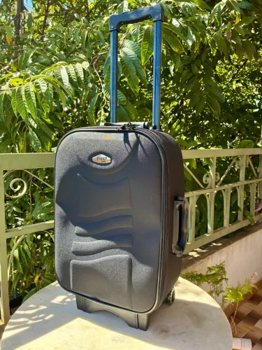 Mala de Bordo 10kg - Perfeita para Viagens e Bagagem de Mão - Produto Novo
