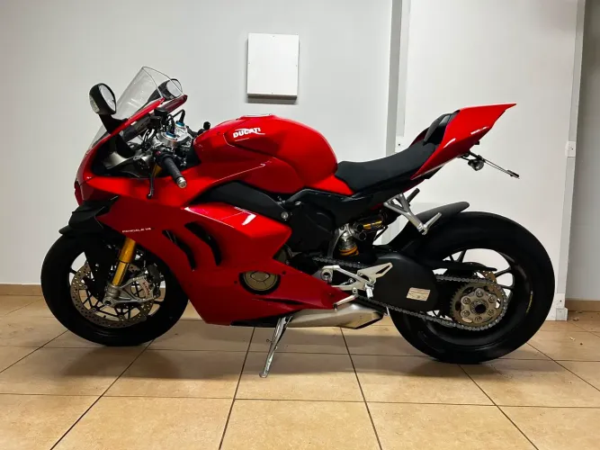 Ducati panigale v4 s