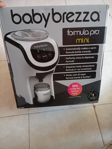 Vendo Baby Brezza Formula Pro Mini no valor de 900