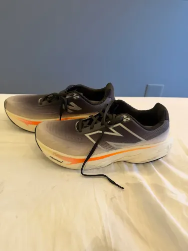 Tênis New Balance Fresh Foam X 1080 v14 - Tam. 41 - Original