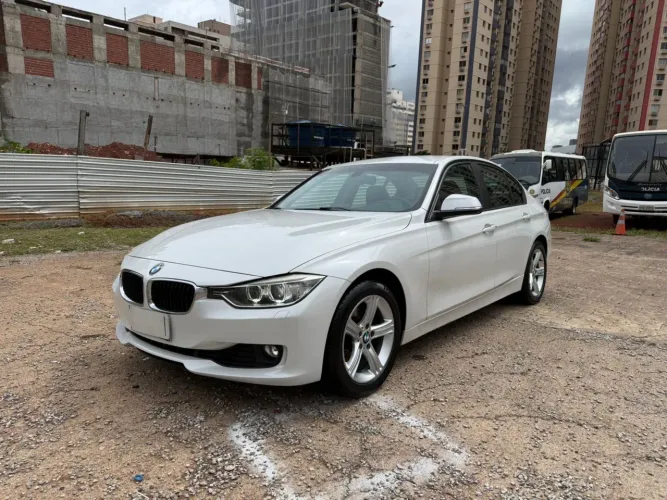 BMW 320I A 2.0 Turbo/activeflex 16V 184cv 4P 2015