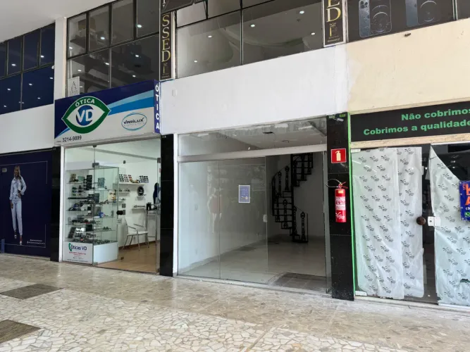 Loja dentro do Shopping Santa Cruz, no centro da cidade para locação e venda