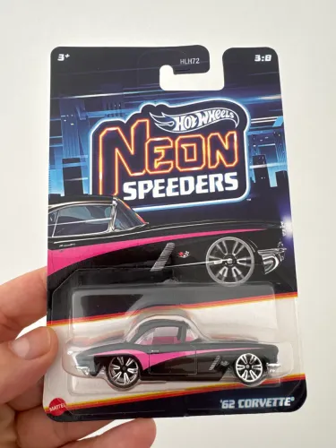Hot Wheels - 62 CORVETTE