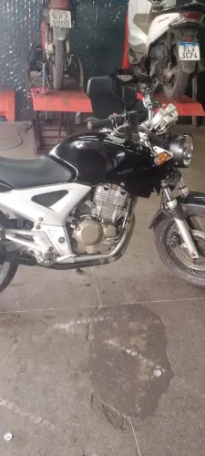 CBX Twister 250 