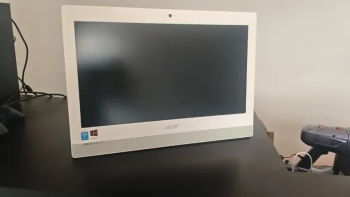 Computador All-in-One Acer Intel Core i3 | 8GB RAM | SSD 120GB | Rápido e Pronto para Uso!