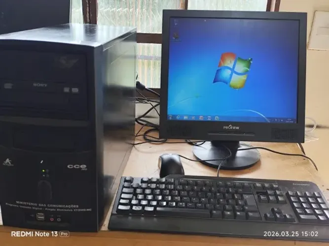 COMPUTADOR COM TELA DE 17" BARATO