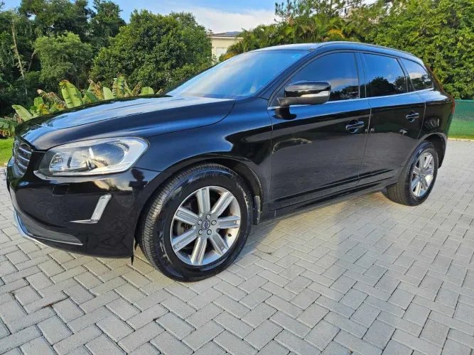 Volvo XC 60 T-5 Kinetic 2.0 245cv FWD 5P 2017