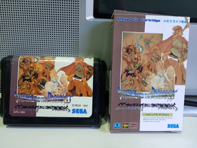 Shining and The Darkness original Mega Drive japonês + mini caixa (RPG no idioma japonês)