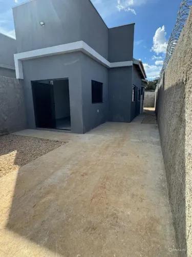 Casa 2 quartos com amplo quintal no Setor Morada do Sol Oportunidade Única